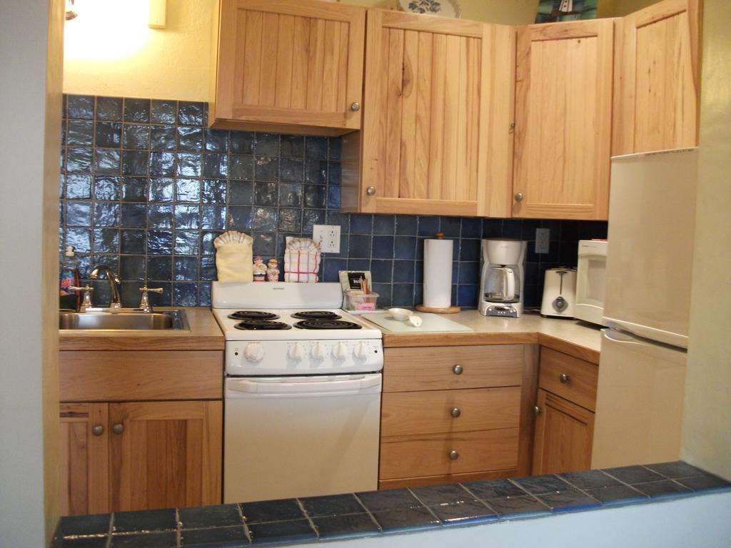 The Tradewinds Condo/Hotel Seaside Room photo